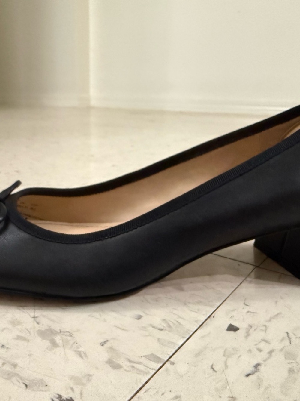 Coach Black Leather Ballet Heels with Bow and Gold 'C' Accent - Picture 7 of 9